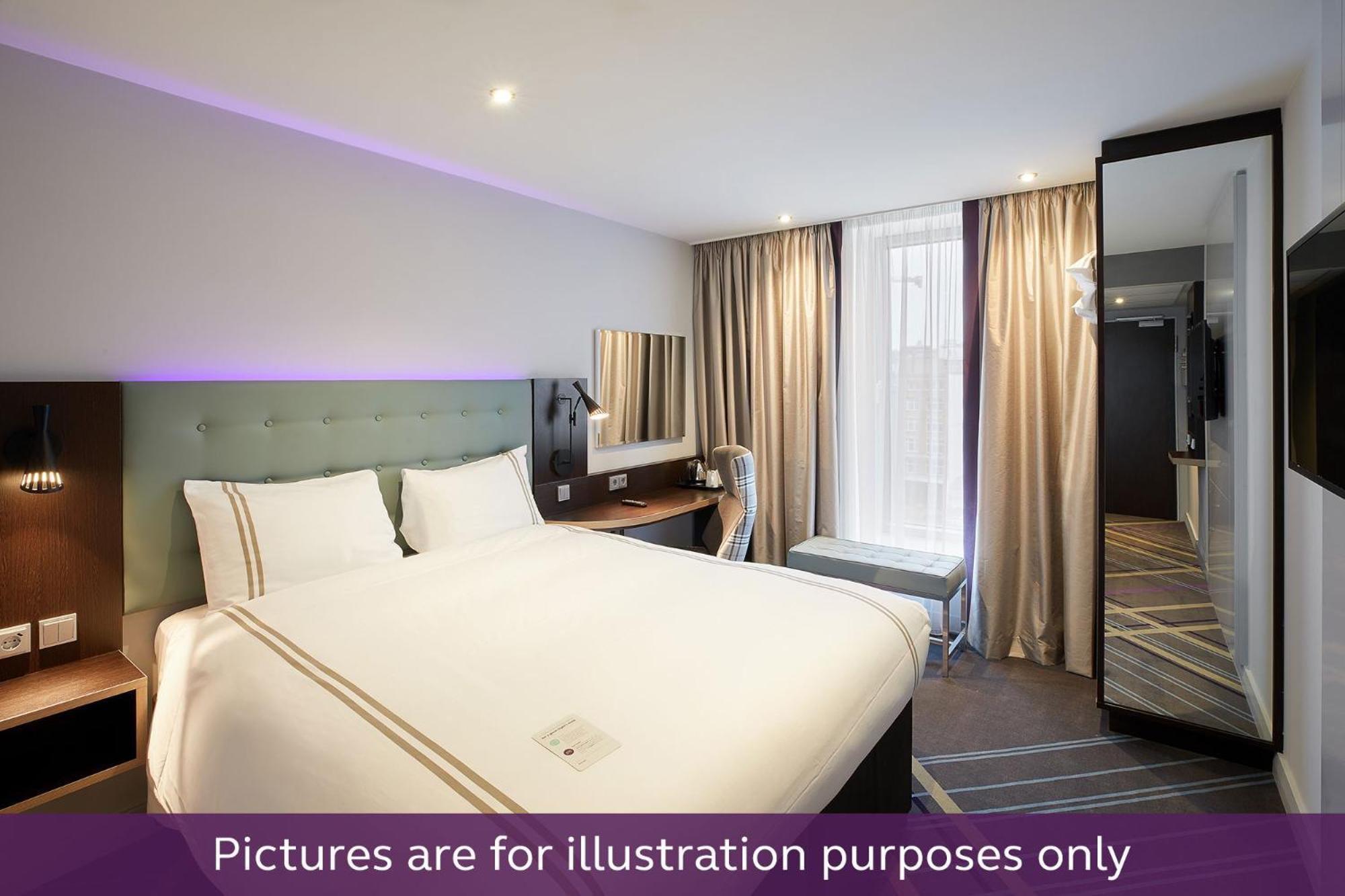 Premier Inn Koeln City Centre Exterior photo